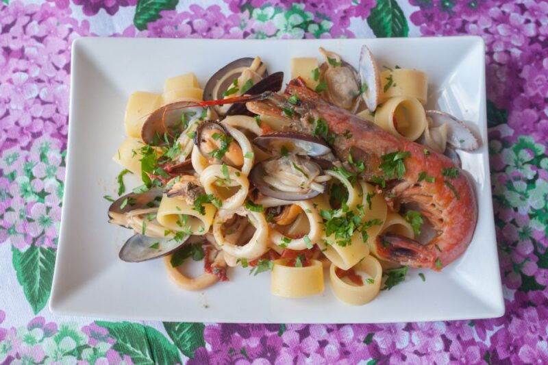 ischia-dining-experience-at-a-locals-home