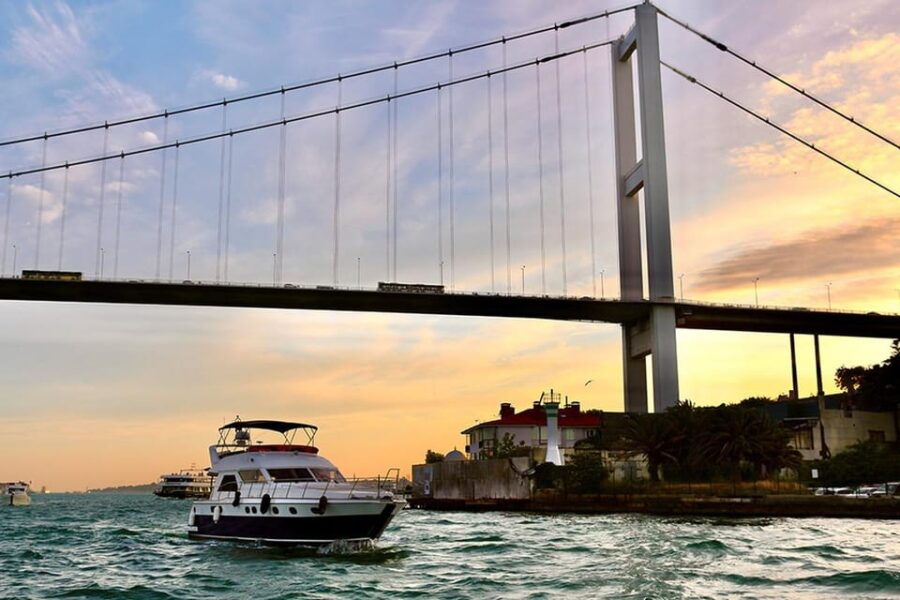 istanbul-bosphorus-morning-yacht-tour-with-snacks-2
