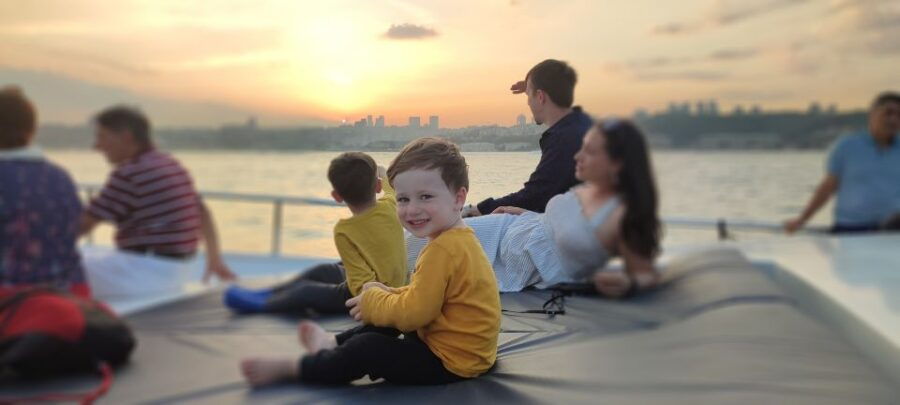 istanbul-bosphorus-sunset-cruise-on-yacht-with-live-guide-3