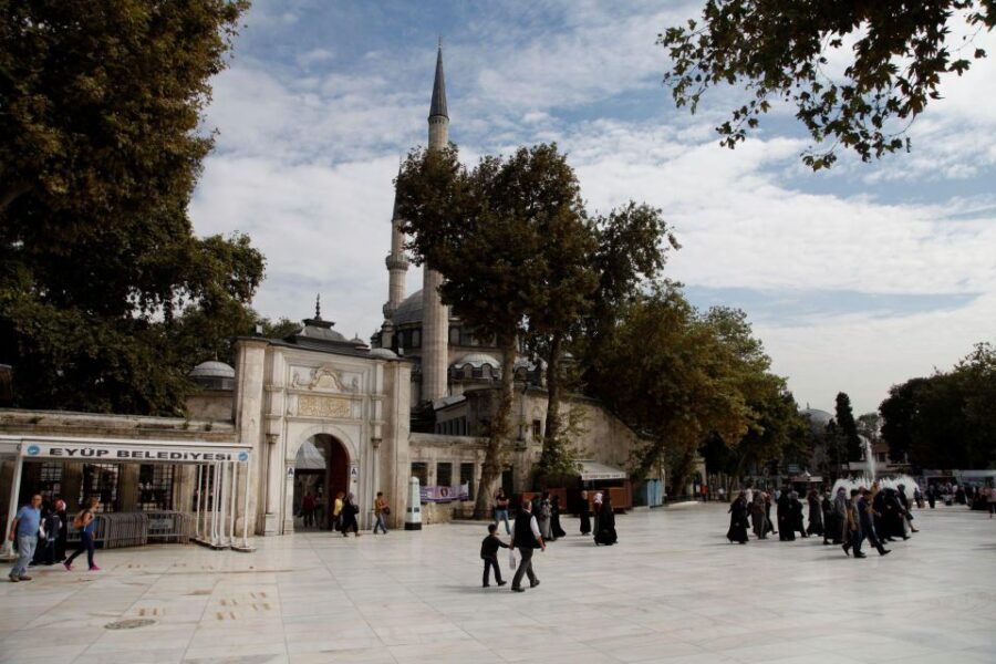 istanbul-highlights-of-two-continents-coach-cruise-tour