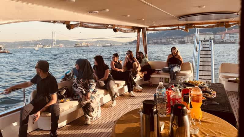 istanbul-morning-or-sunset-cruise-with-guide-and-snacks