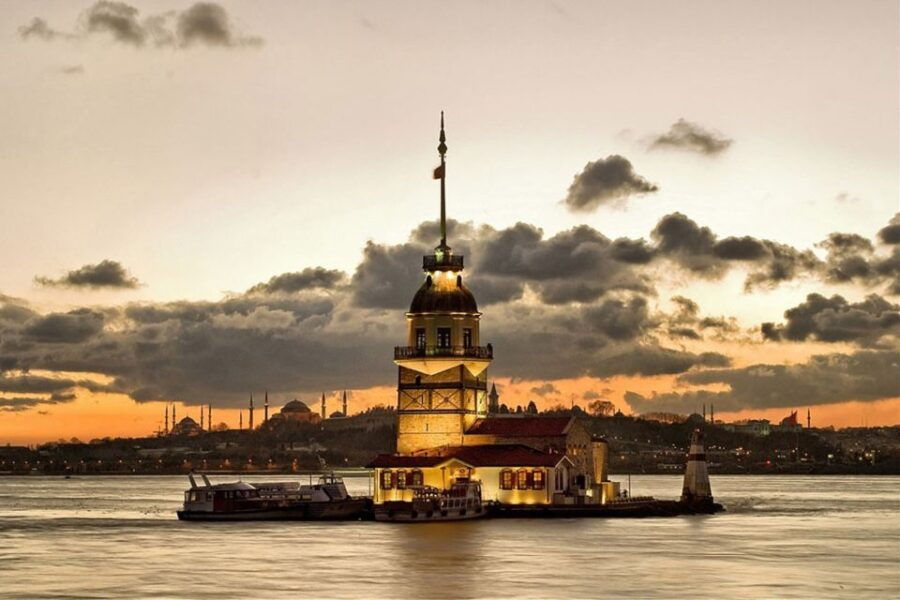 istanbul-old-town-highlights-tour-bosphorus-cruise