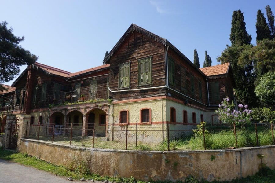 istanbul-princes-island-tour-visiting-2-island