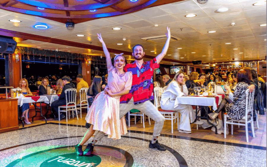istanbul-turkish-night-on-the-bosphorus-with-private-table