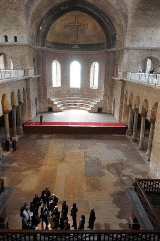 istanbuleurope-and-asia-continents-topkapi-palace-harem