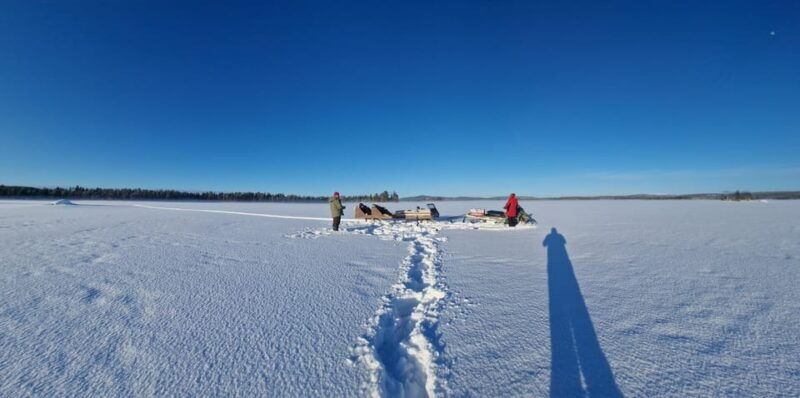 ivalosleighride-tour-and-fishing-on-a-lake-in-the-wild