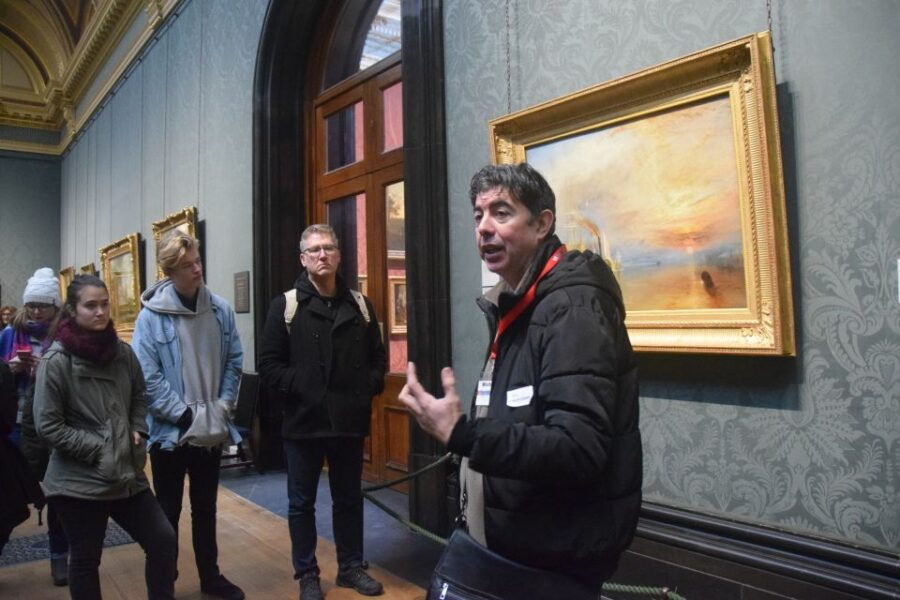 james-bond-shooting-locations-2-hour-walking-tour-of-london