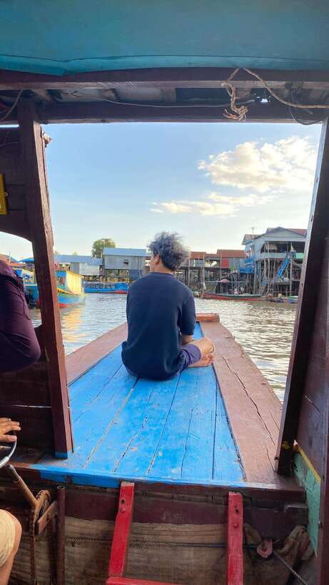 kampong-pluk-floating-village-with-sunset