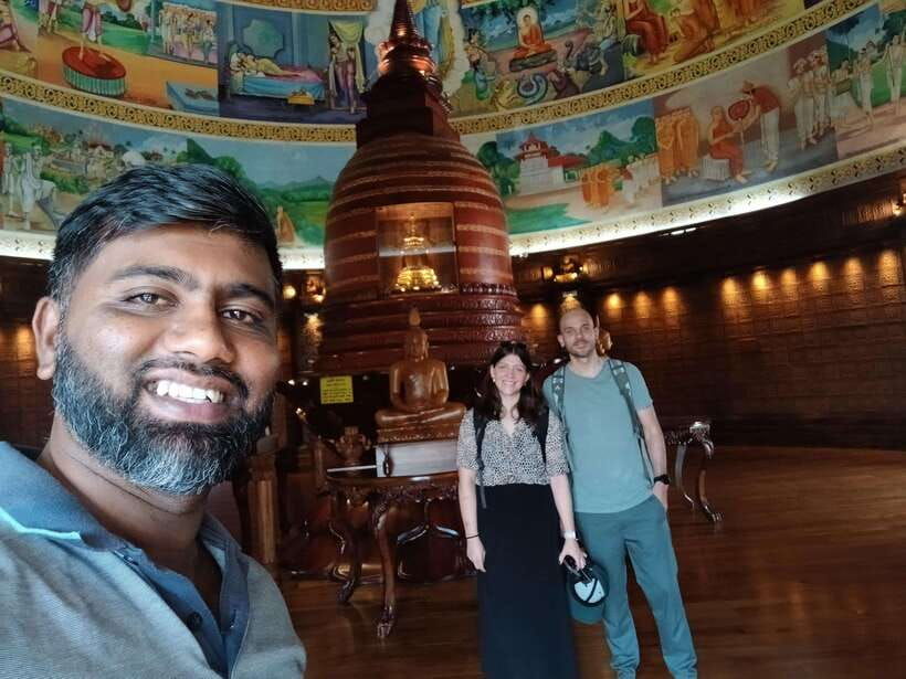 kandy-to-ambuluwawa-full-day-tour-by-tuk-tuk-like-a-local