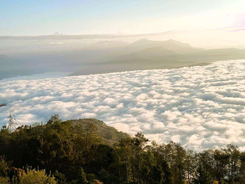 kathmandu-nagarkot-sunrise-hiking-to-changunarayan