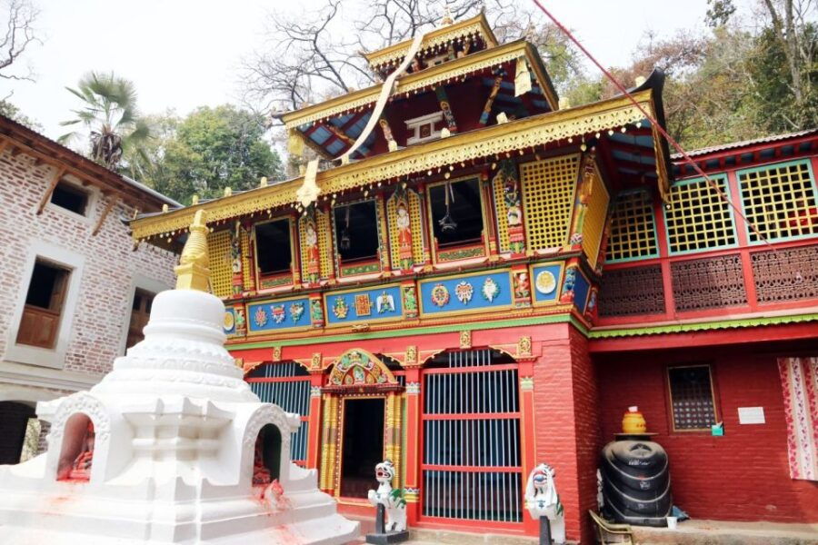 kathmandu-pharping-dakshinkali-and-chobhar-tour-with-lunch