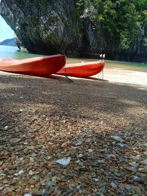 ko-lanta-half-day-kayaking-koh-phee-koh-talabeng-2-caves