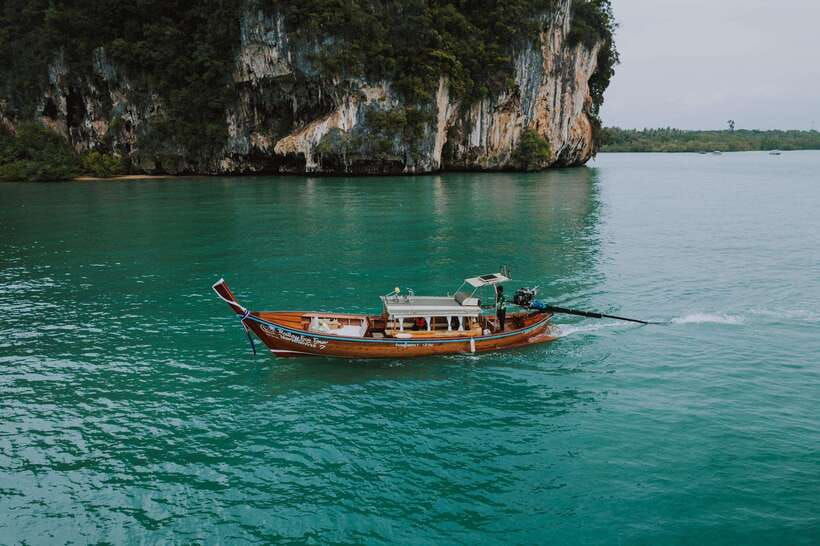 krabi-phi-phi-by-luxury-longtail-boat-private-day-tour