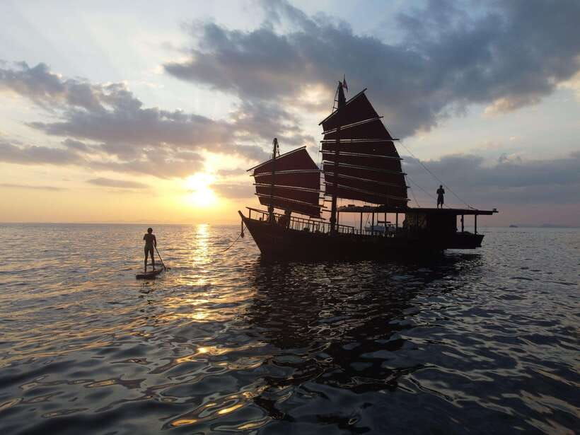 krabi-private-sunset-snorkeling-junk-boat-cocktail-cruise