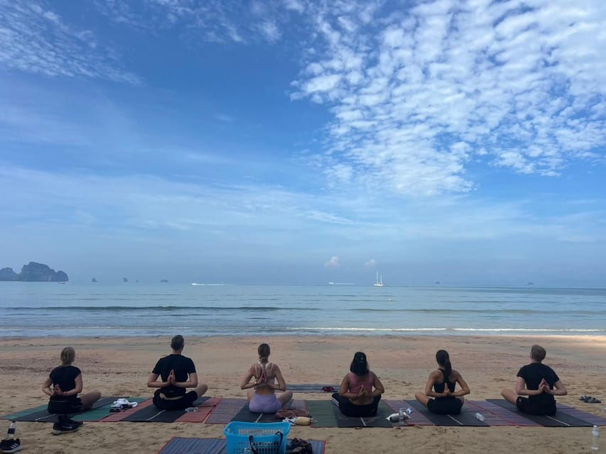 krabi-sunrise-yoga-balance-join-in-class