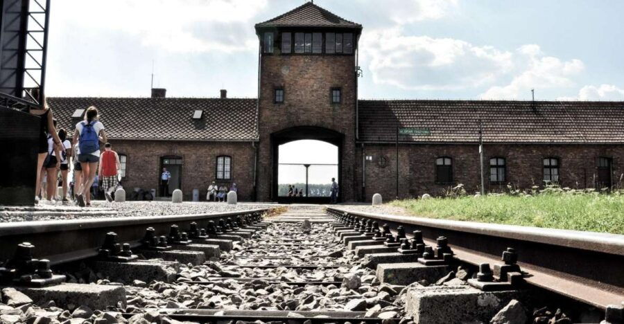 krakow-auschwitz-birkenau-guided-tour-pickup-lunch-options