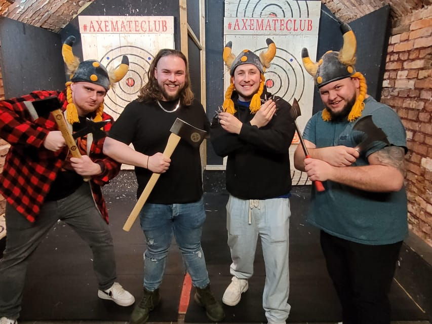 krakow-axe-mate-club-axe-throwing-tomahawks-watl-venue