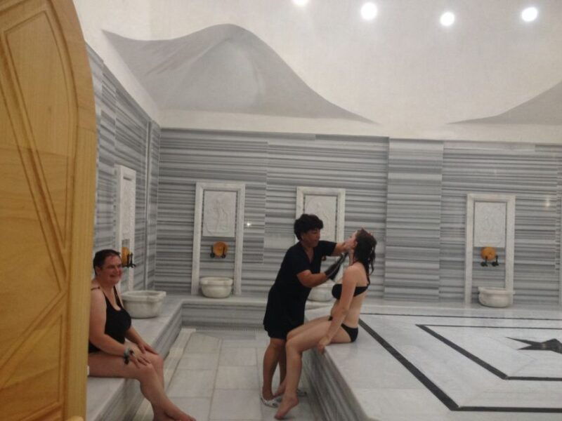 kusadasi-traditional-turkish-bath-experience