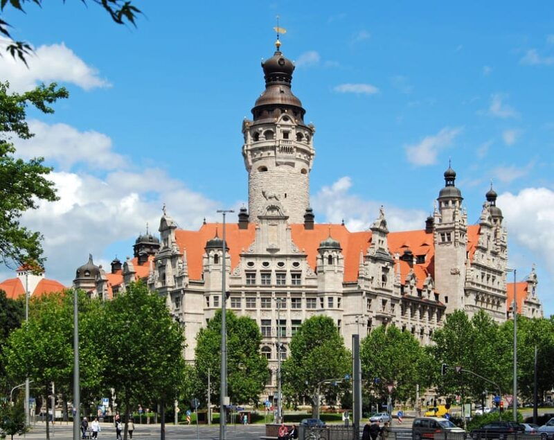 leipzig-guided-tour-through-the-new-town-hall