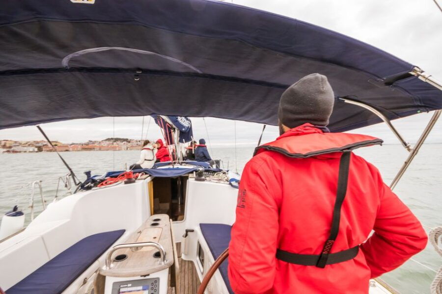 lisbon-2-hour-tagus-river-sailing-cruise