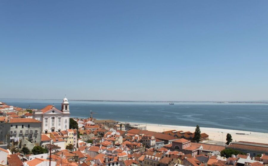 lisbon-2-hour-walking-tour-shore-excursion