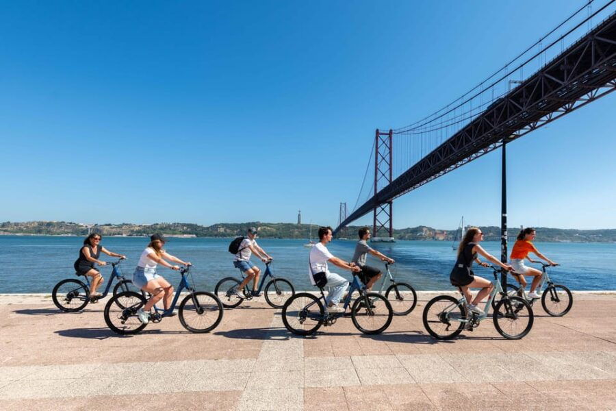 lisbon-bike-tour-along-the-river-from-belem-to-lisbon