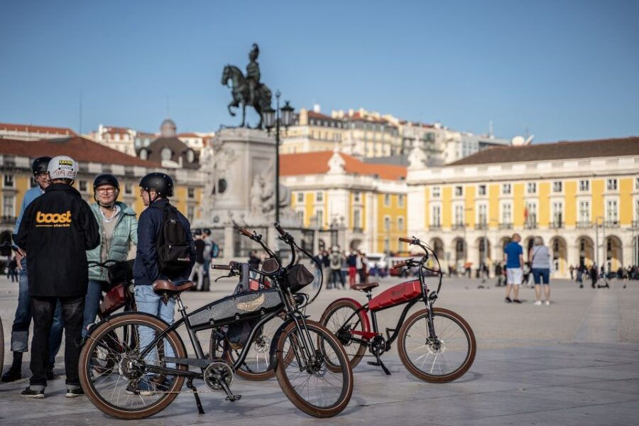 lisbon-electric-bike-tour-by-the-river-to-belem