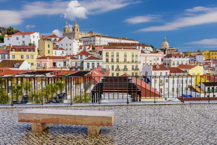 lisbon-hills-red-tram-tour-by-tram-28-route-24-hour-ticket