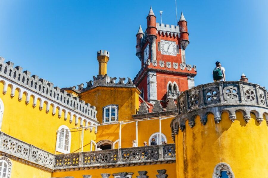 lisbon-pena-palace-sintra-cabo-da-roca-cascais-daytrip