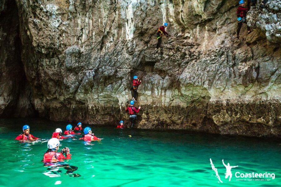 lisbon-sesimbra-arrabida-natural-park-coasteering-adventure