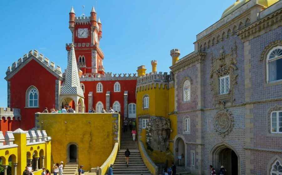 lisbon-sintra-pena-palace-cabo-da-roca-coast-and-cascais