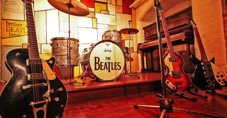 liverpool-and-the-beatles-day-tour-from-london-2