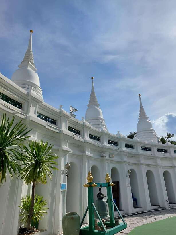 local-cultural-walking-kudeejeen-community-hidden-gem