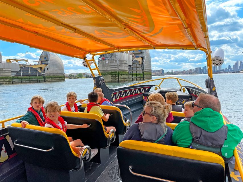 london-40-minute-thames-beast-jetboat-tour