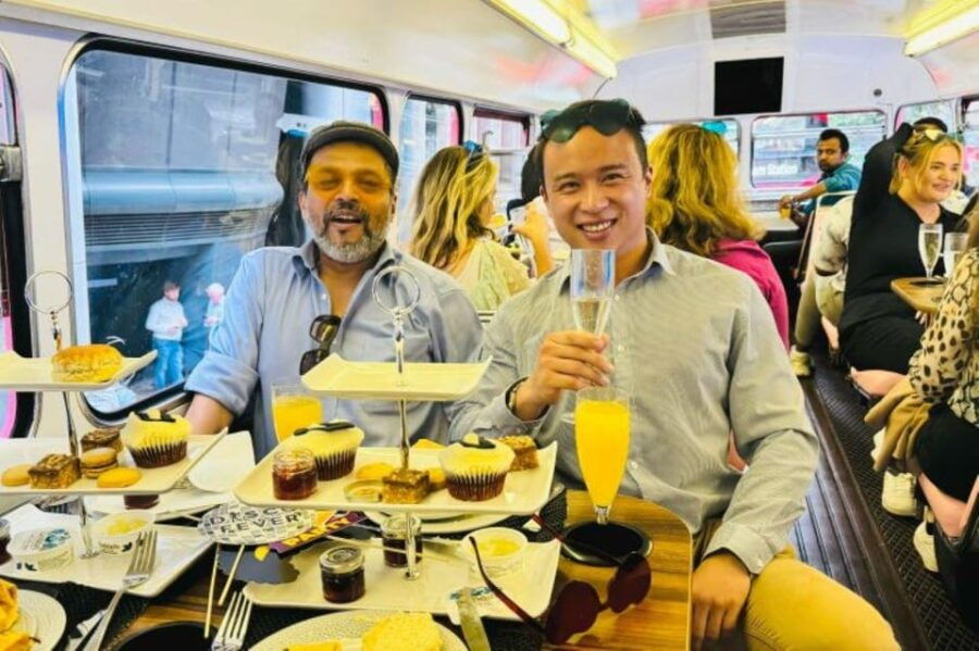 london-abba-themed-afternoon-tea-bus-with-prosecco