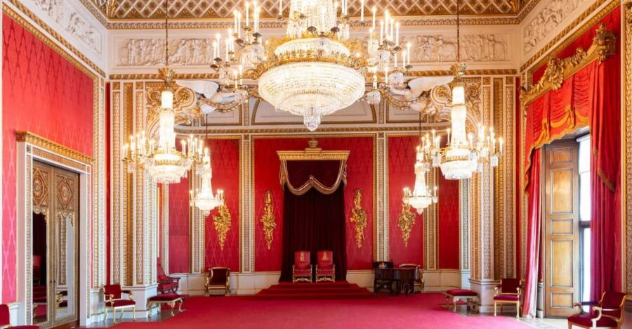 london-buckingham-palace-state-rooms-royal-walking-tour