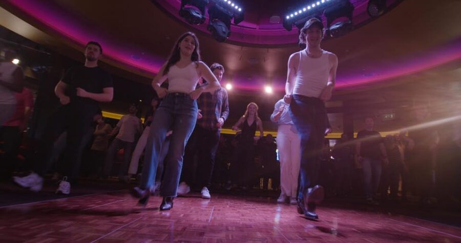 london-country-music-party-with-line-dancing-two-stepping