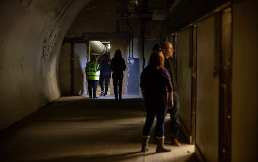 london-hidden-tube-tour-of-holborns-secret-platforms