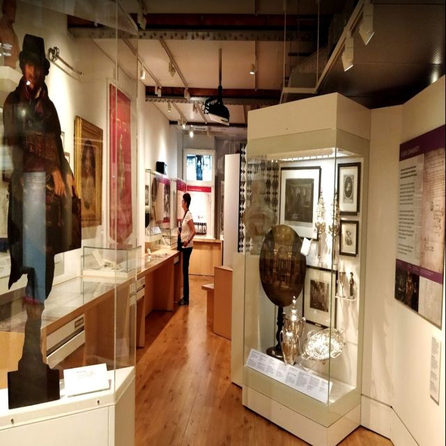 london-private-jewish-history-synagogues-and-holocaust-tour