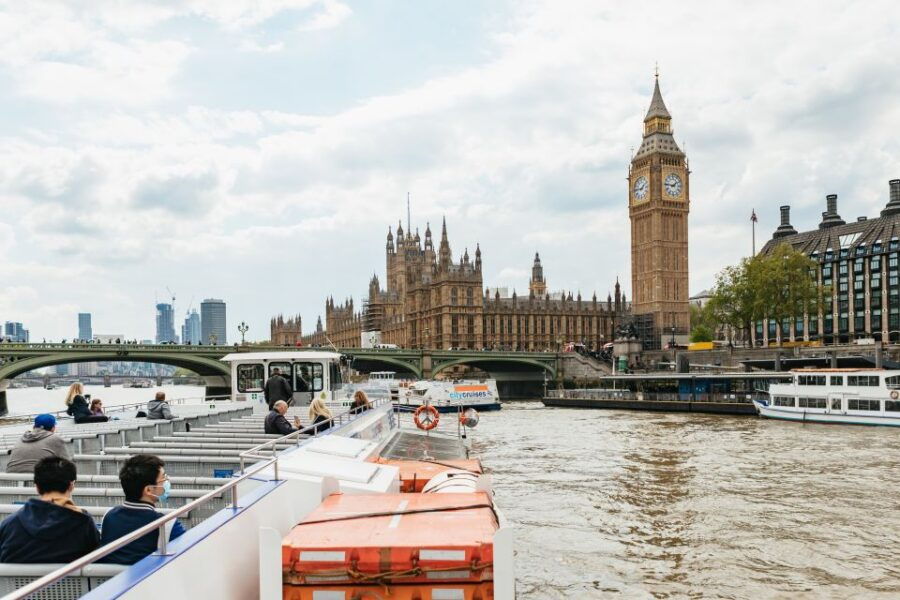 london-river-thames-hop-on-hop-off-sightseeing-cruise