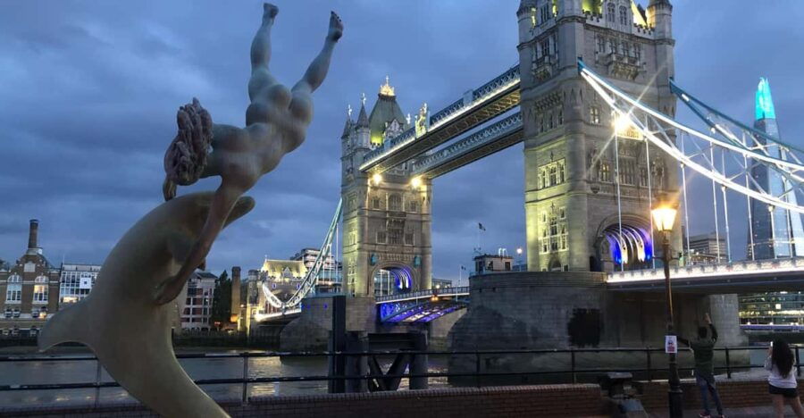 london-river-walk-and-hidden-gems-pub-hopping-experience