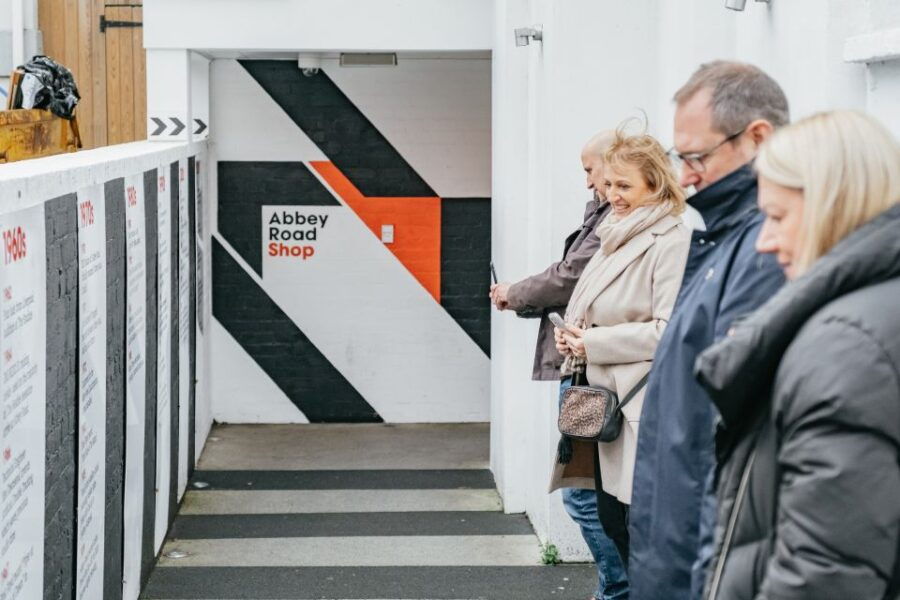 london-rock-and-roll-taxi-tour