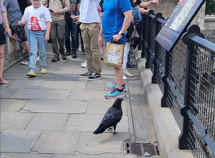 london-tower-of-london-guided-tour-with-boat-ride