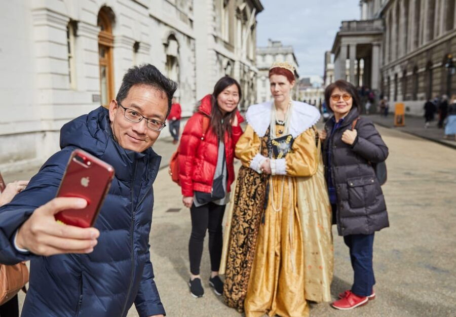 london-uber-boat-single-trip-river-ticket-painted-hall