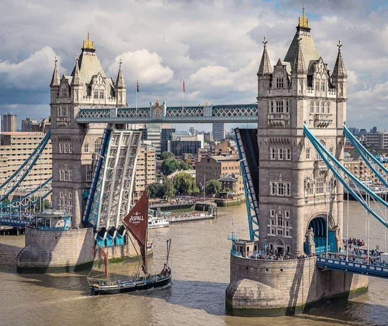 london-westminster-walking-tour-visit-tower-bridge