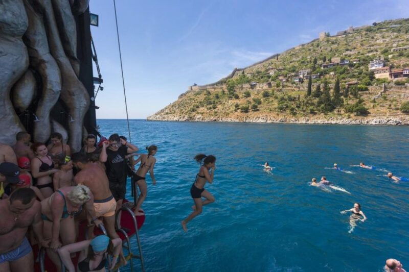 marmaris-all-inclusive-pirate-boat-trip-with-pickup-option