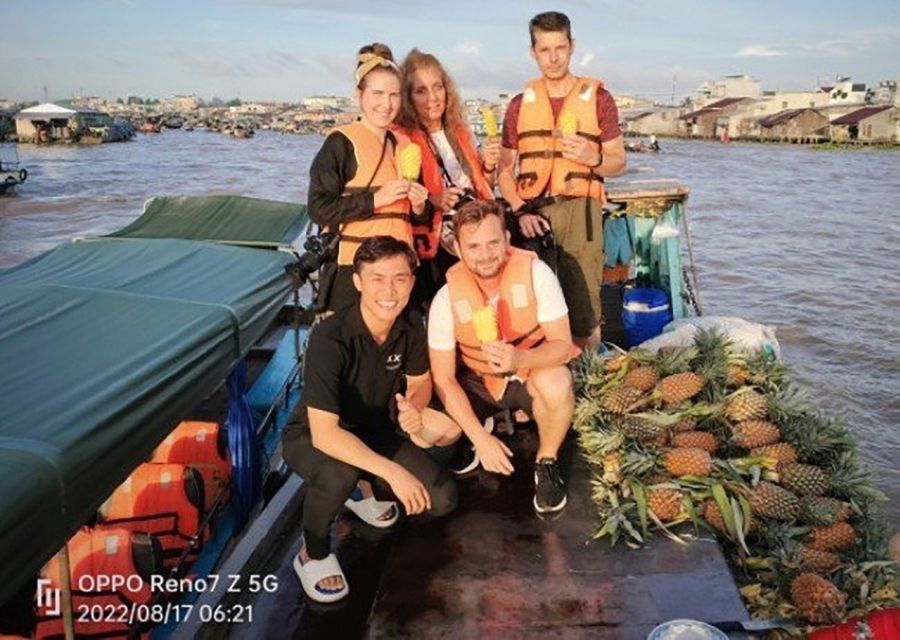 mekong-tour-cai-rang-floating-markets-private-tour-2-days