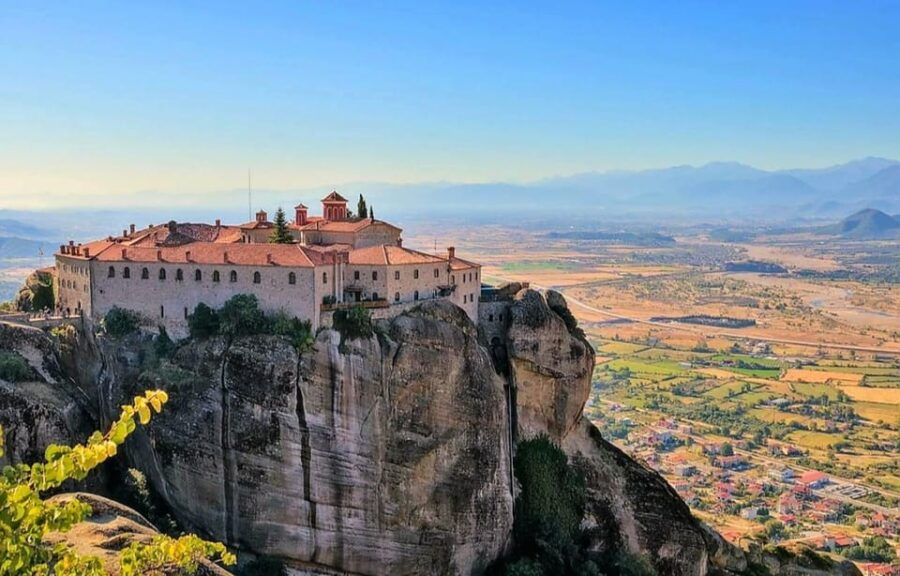 meteora-monasteries-full-day-tour-from-athens