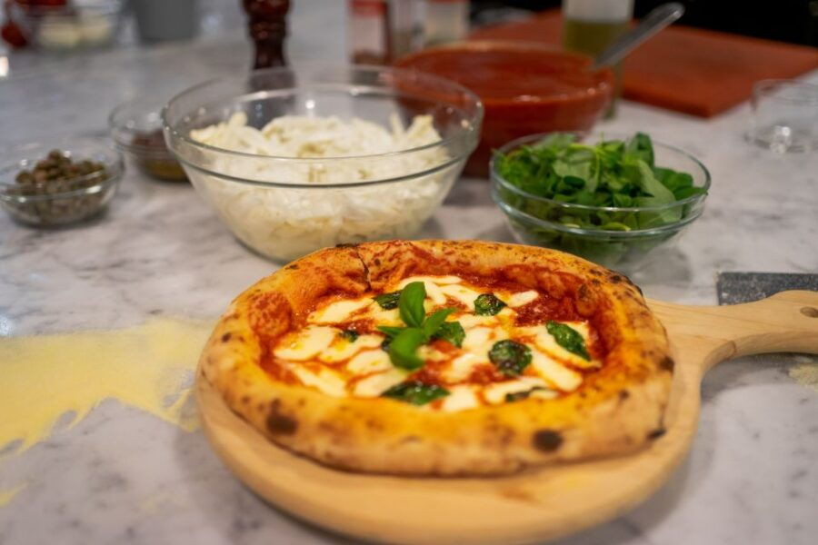 milan-pizza-and-gelato-making-class-with-dinner-and-wine