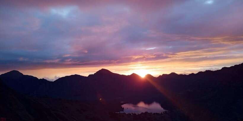 mount-rinjani-2d-1n-summit-3726m